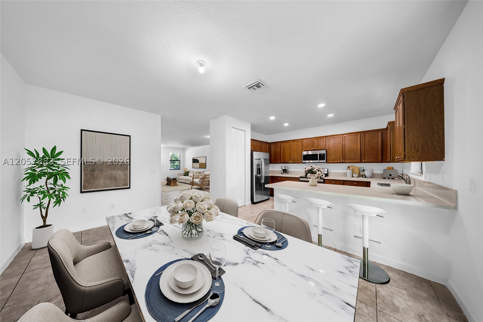 SIMONTON COURT - Residential