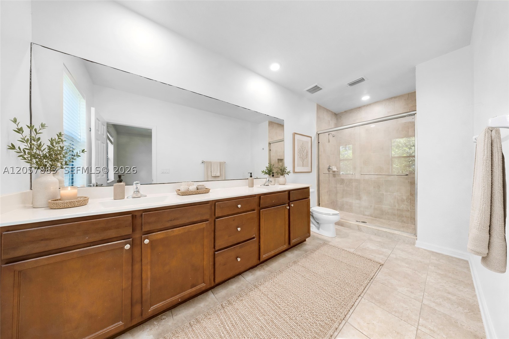 SIMONTON COURT - Residential