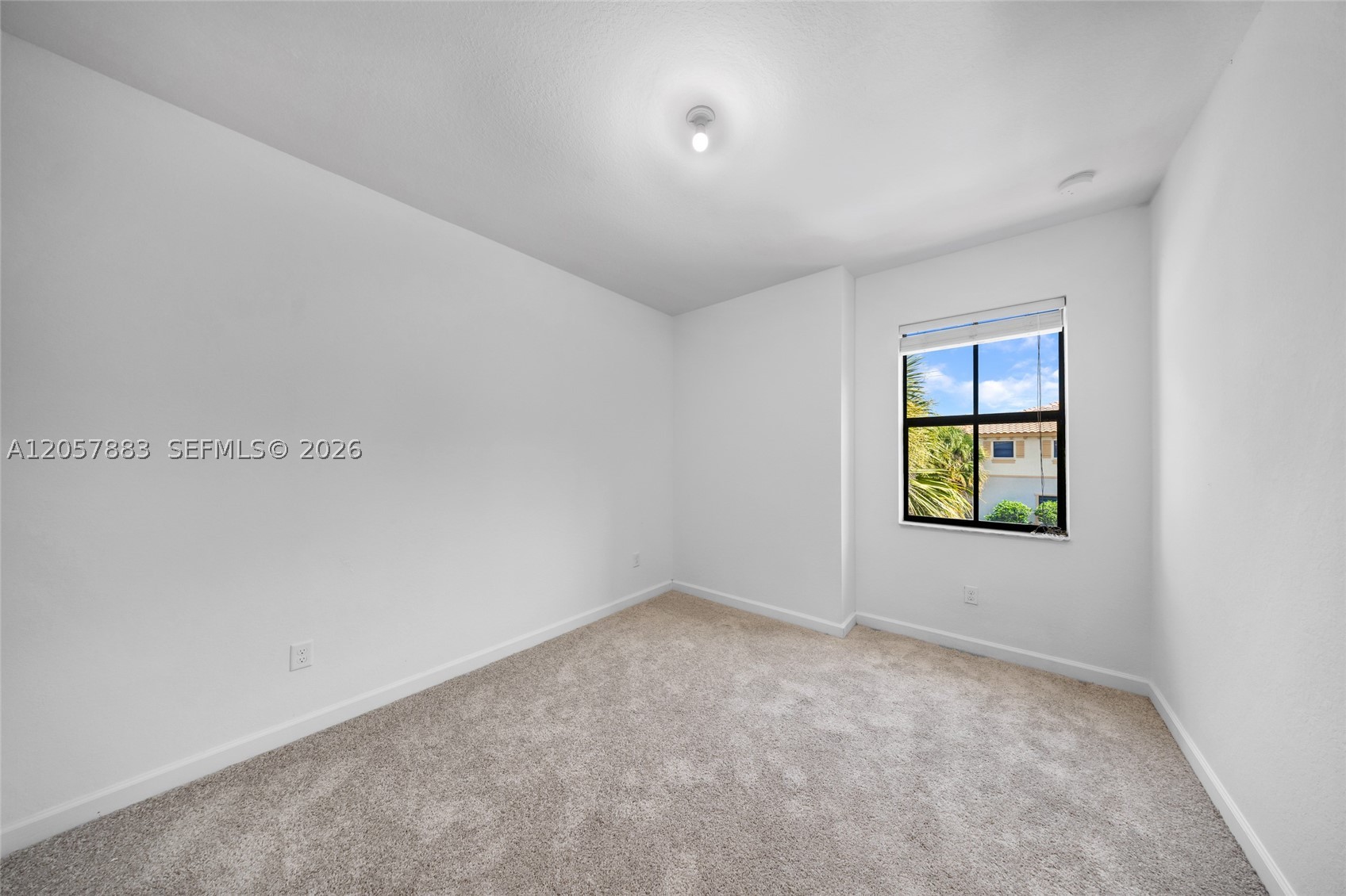 SIMONTON COURT - Residential