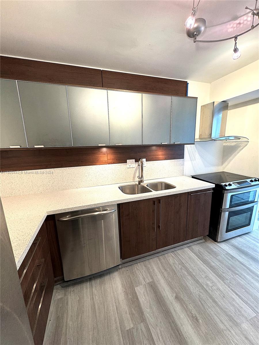 FLAMENCO - Residential Lease