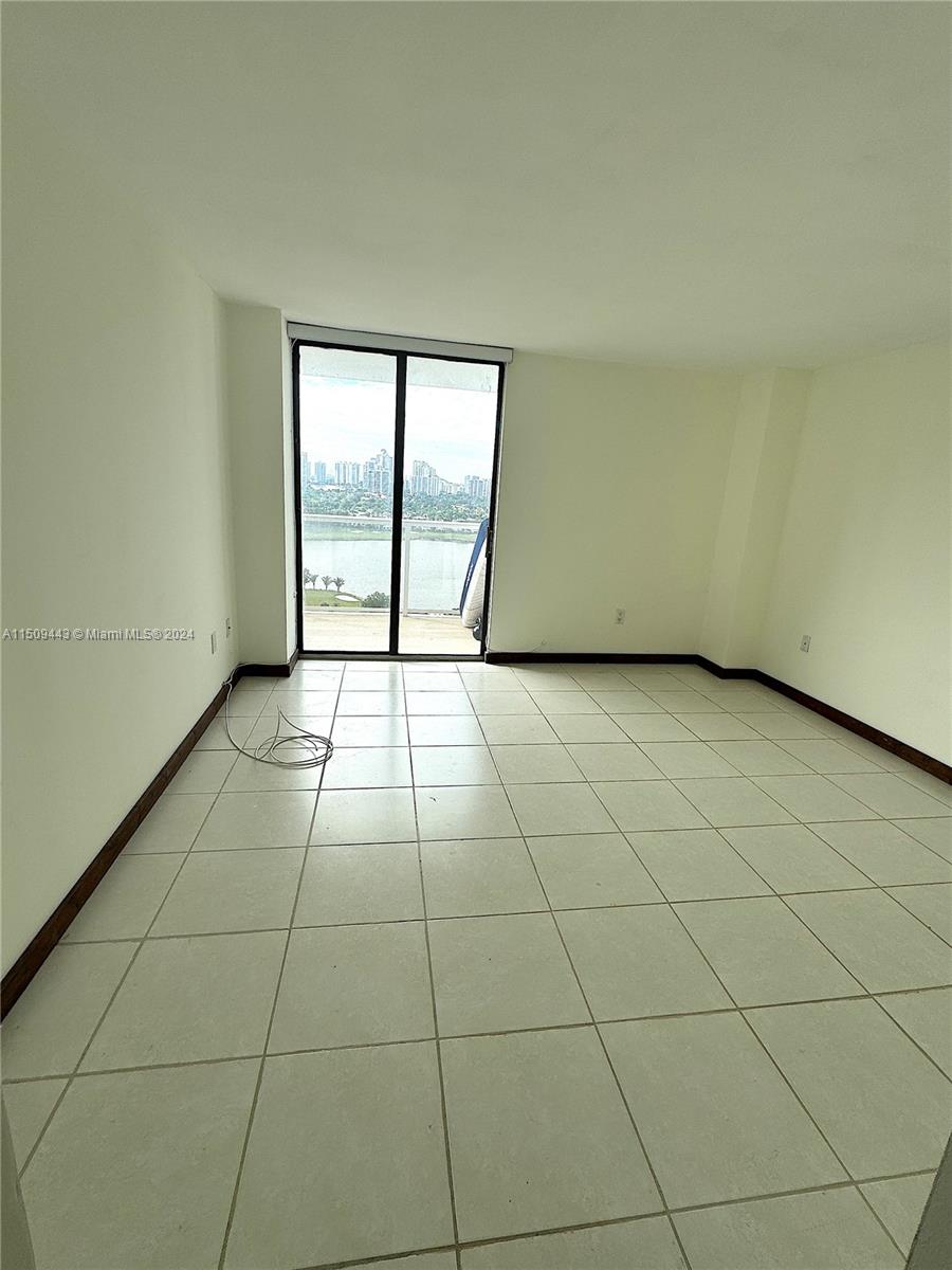 FLAMENCO - Residential Lease