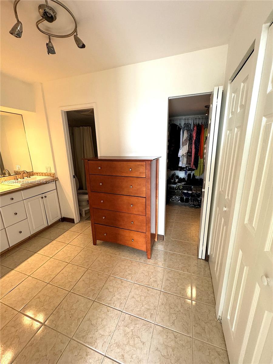 FLAMENCO - Residential Lease