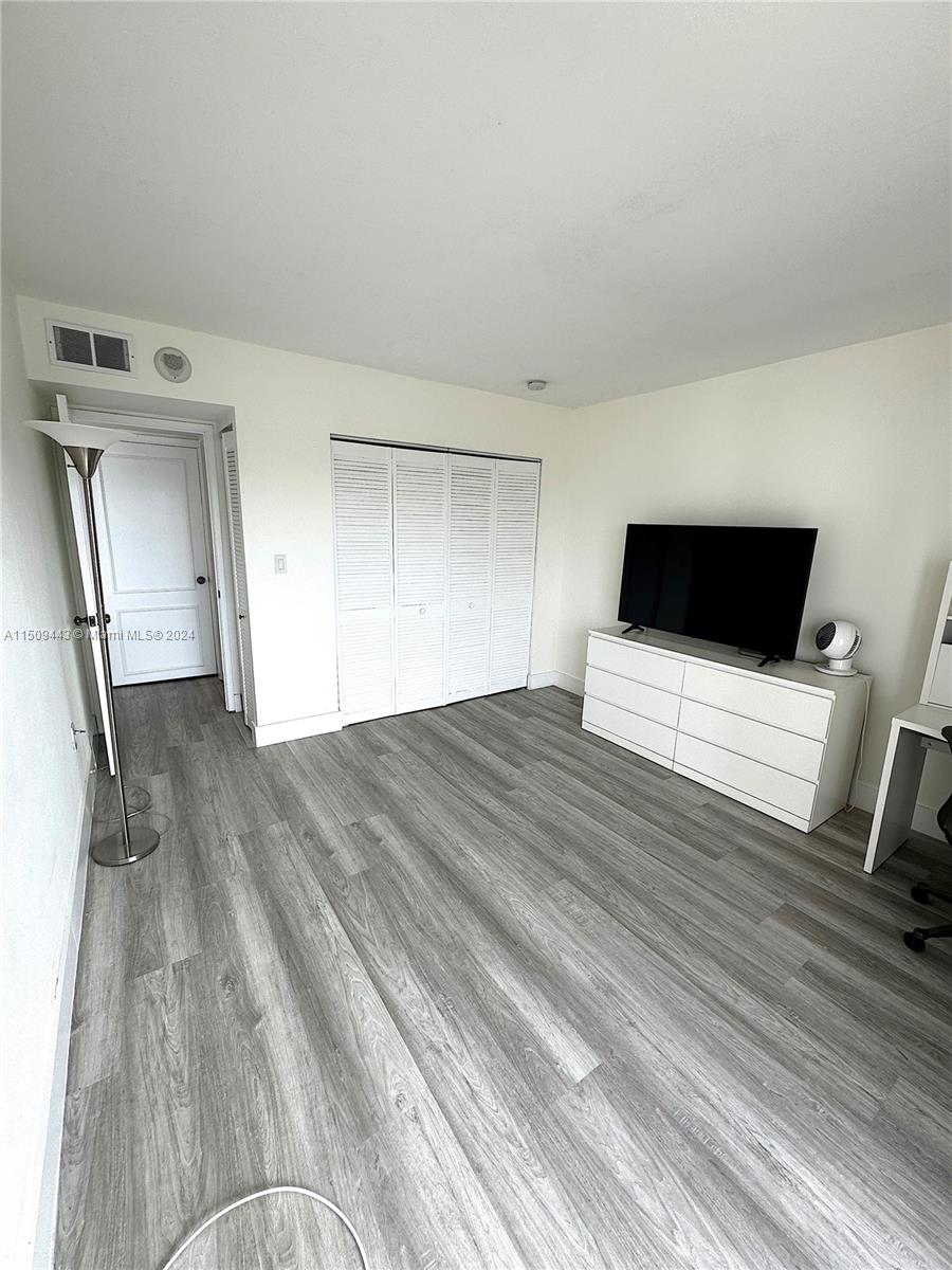 FLAMENCO - Residential Lease