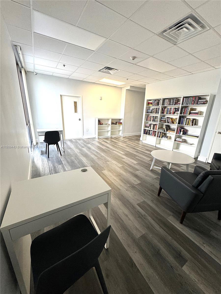 FLAMENCO - Residential Lease