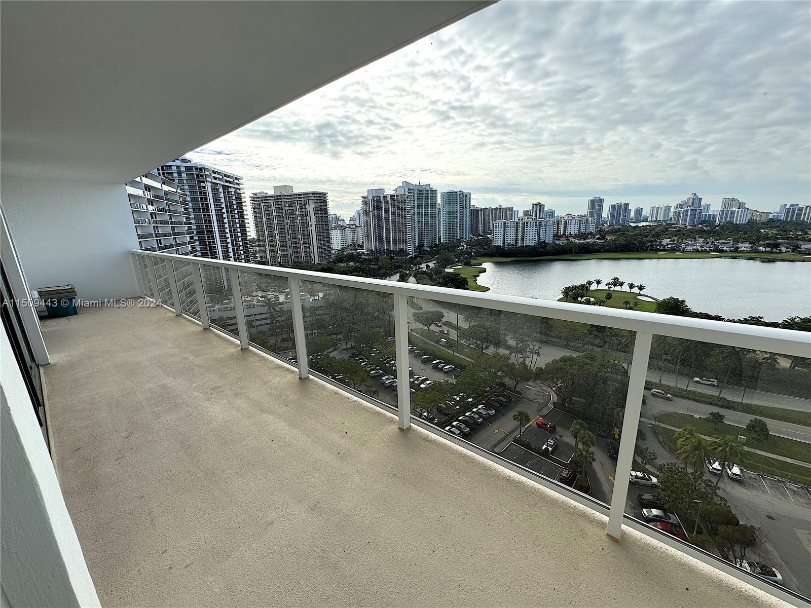 FLAMENCO - Residential Lease