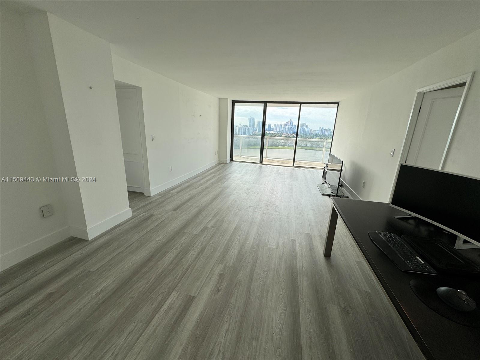 FLAMENCO - Residential Lease