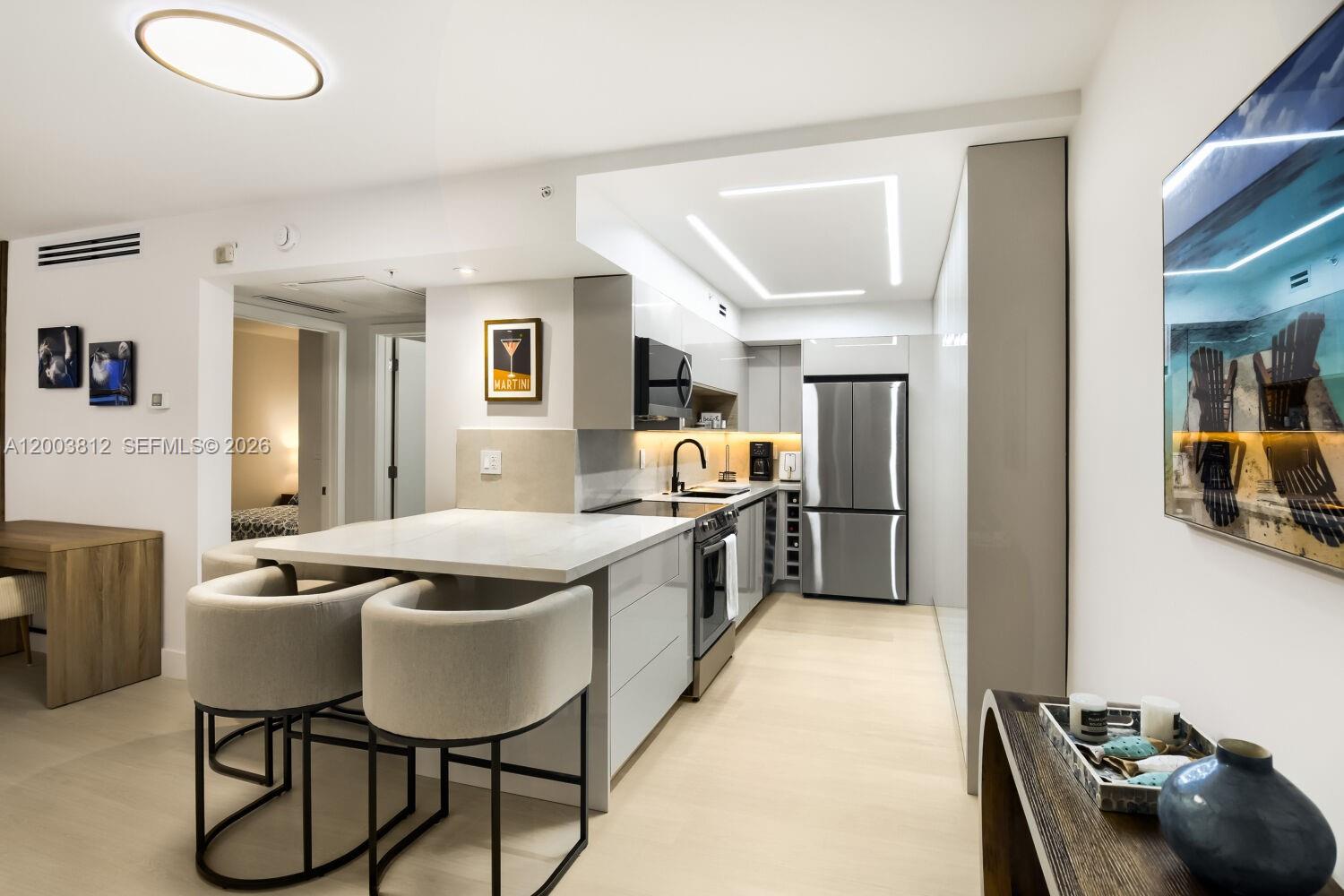 WAVE CONDO - Residential