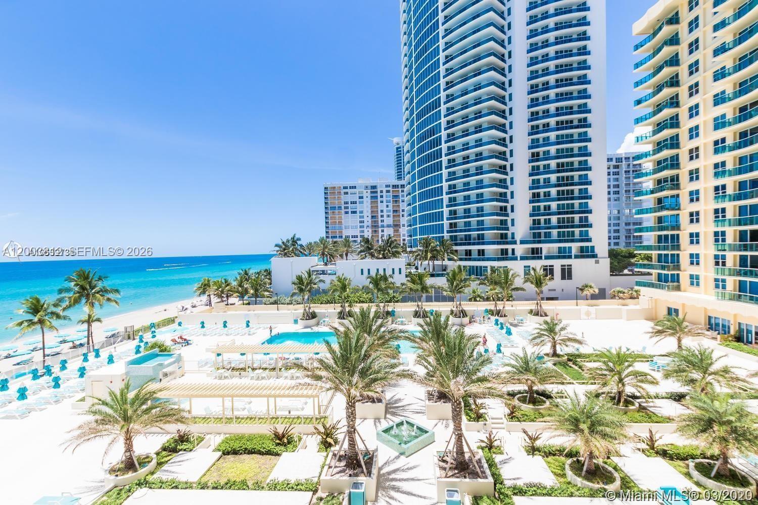 WAVE CONDO - Residential
