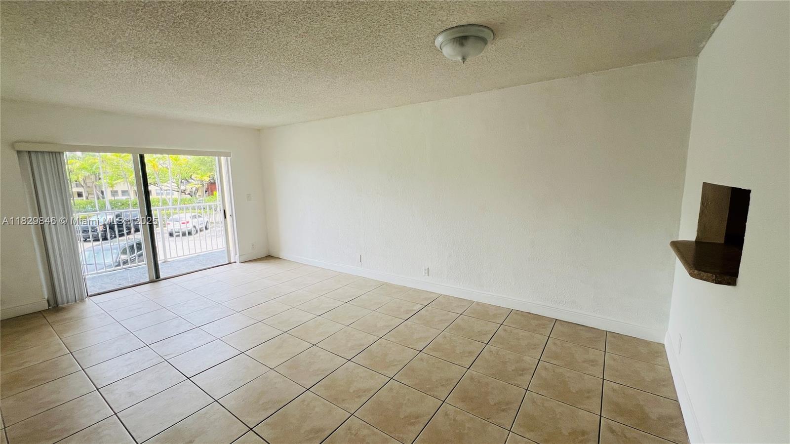 DORAL GARDENS II CONDO - Residential Lease