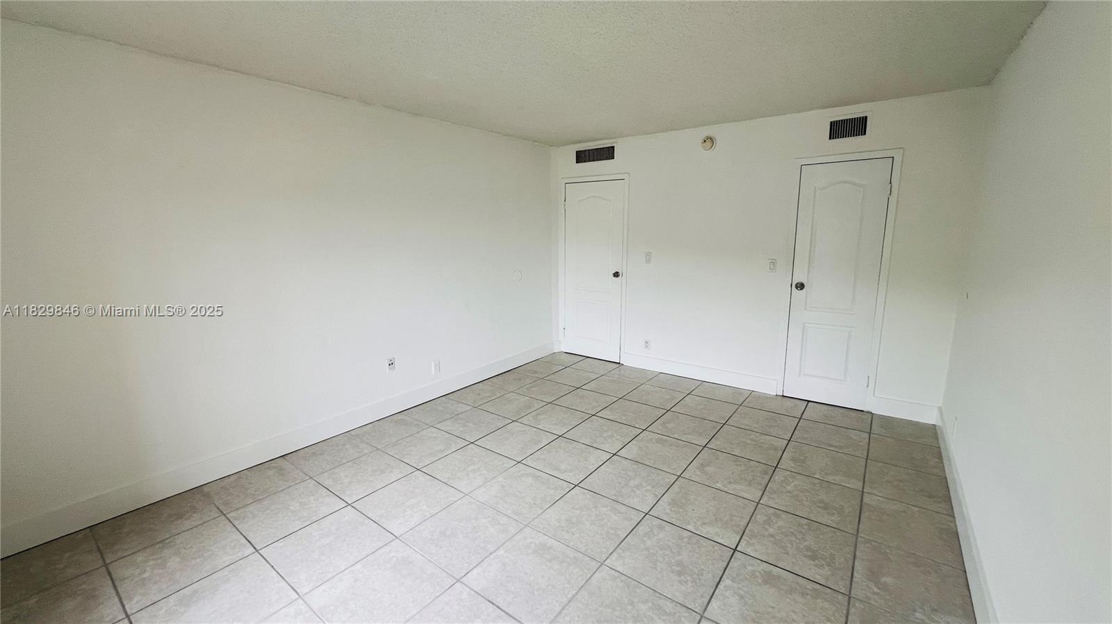 DORAL GARDENS II CONDO - Residential Lease