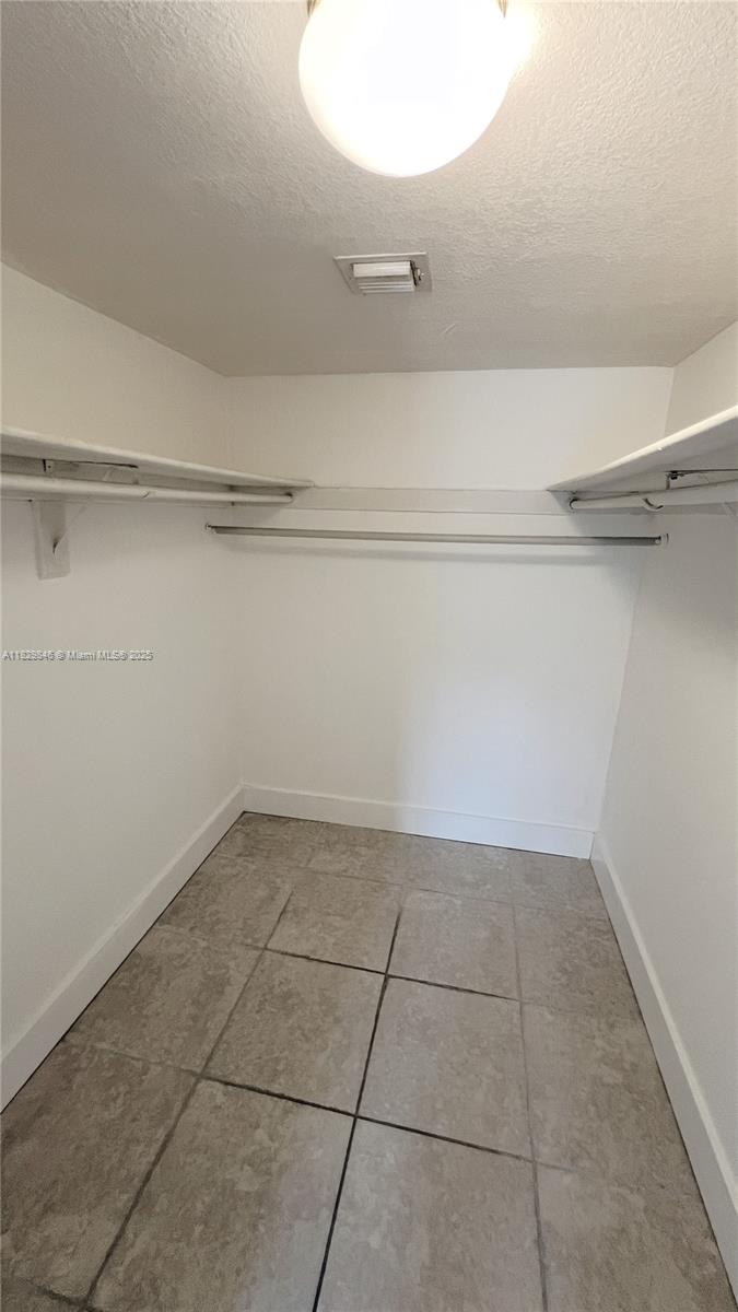 DORAL GARDENS II CONDO - Residential Lease