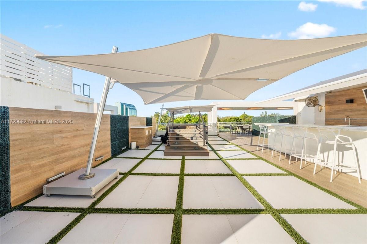 ONE BAY RESIDENCES - Residential