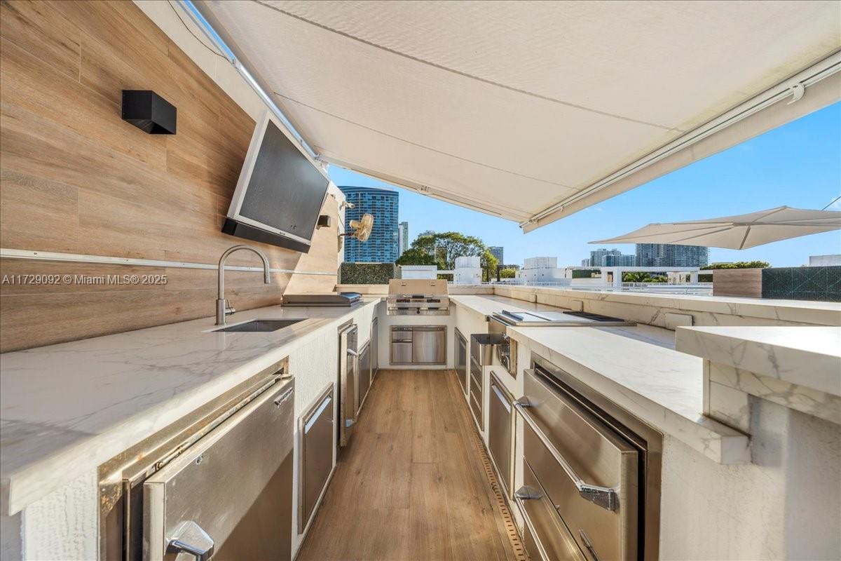 ONE BAY RESIDENCES - Residential