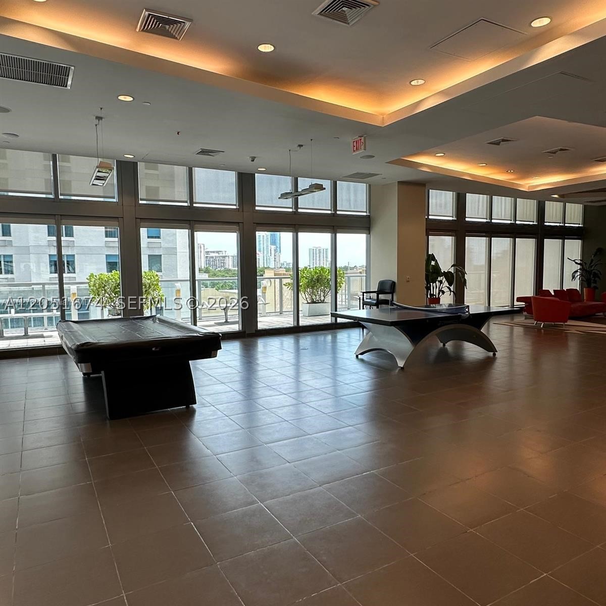 THE AXIS ON BRICKELL COND - Residential