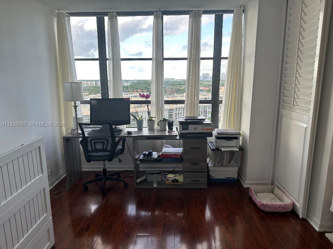 OLYMPUS CONDO PHASE - Residential