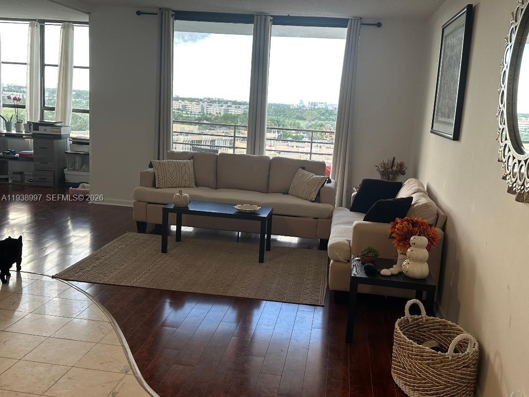 OLYMPUS CONDO PHASE - Residential