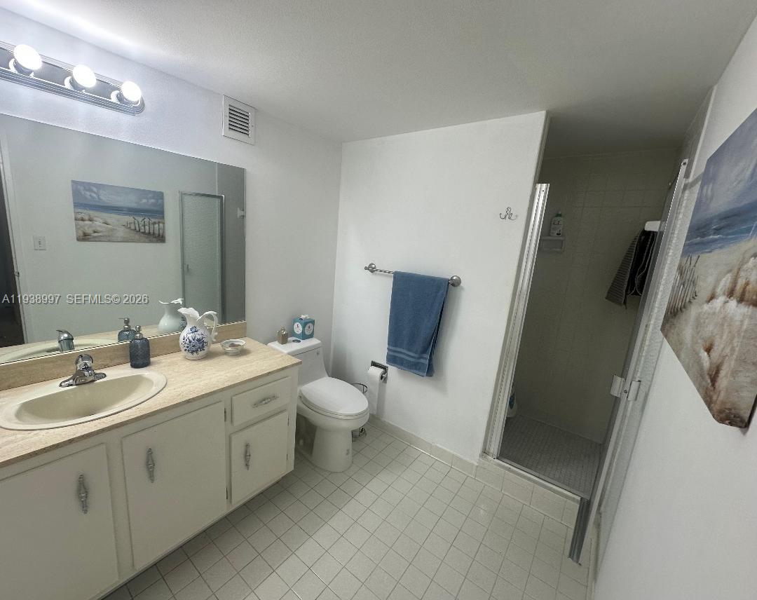 OLYMPUS CONDO PHASE - Residential