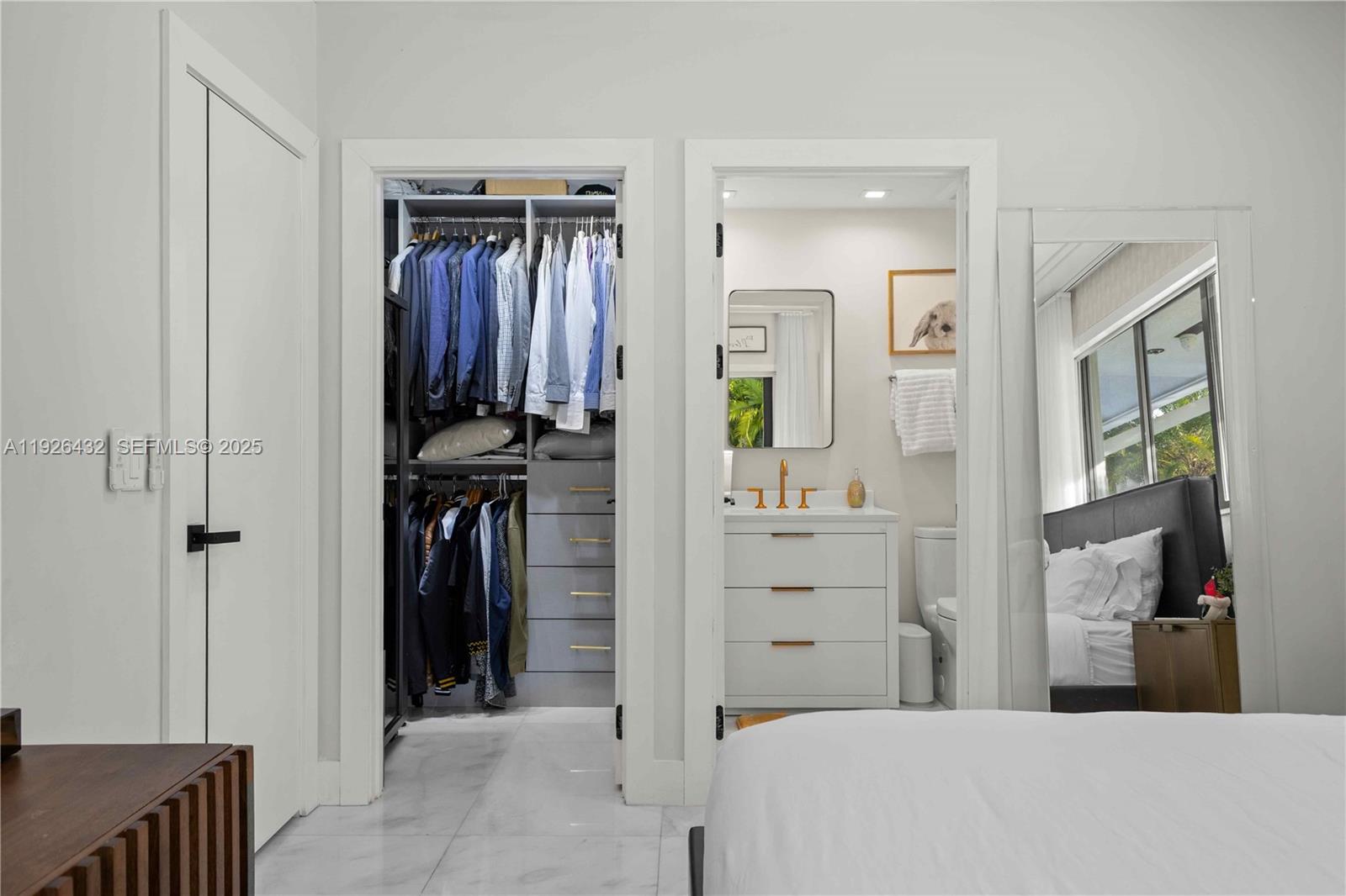 6 55 40 1.02 AC - Residential Lease