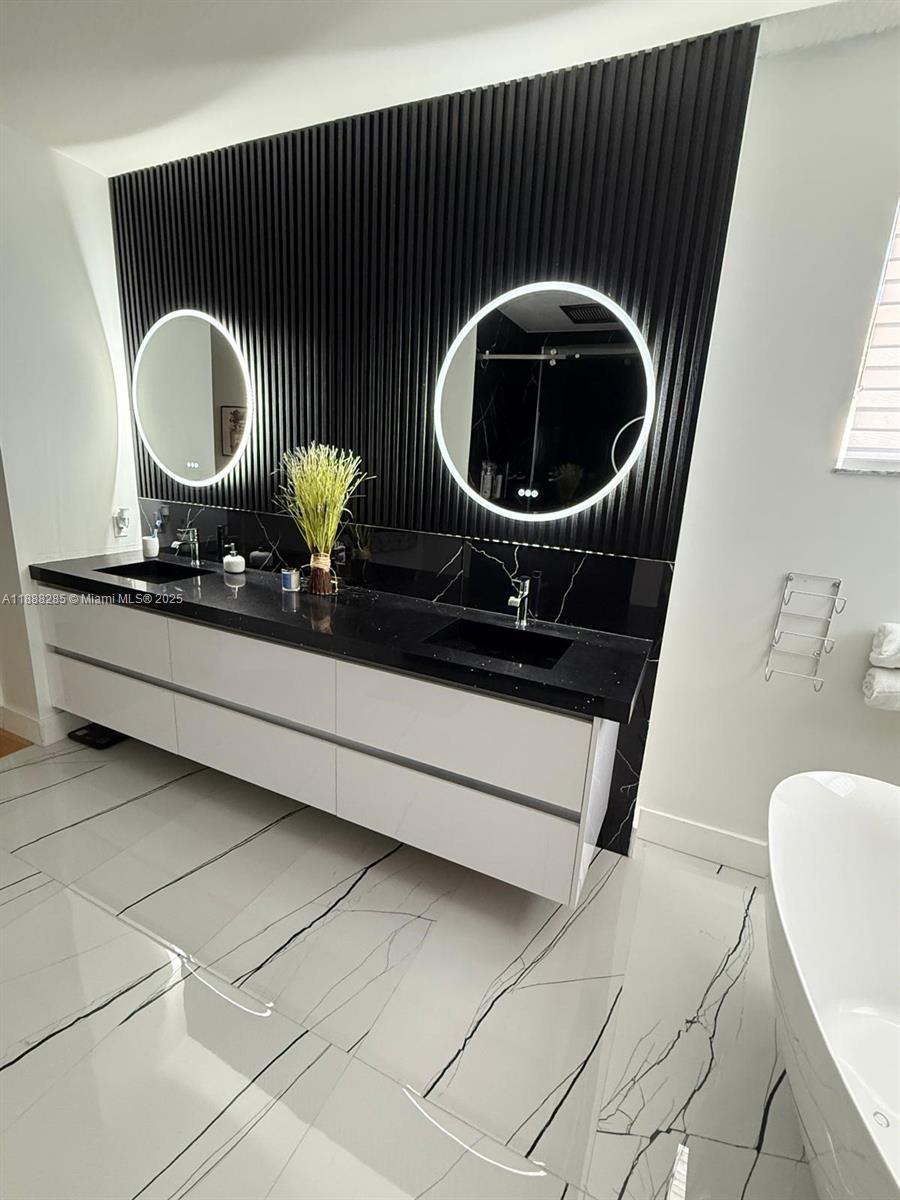 PETES PLACE 1ST ADDN - Residential