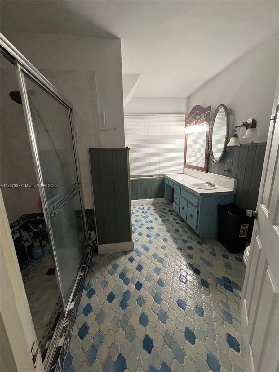 BEACON MANOR - Residential Income