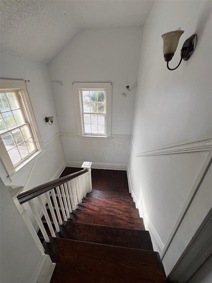 BEACON MANOR - Residential Income
