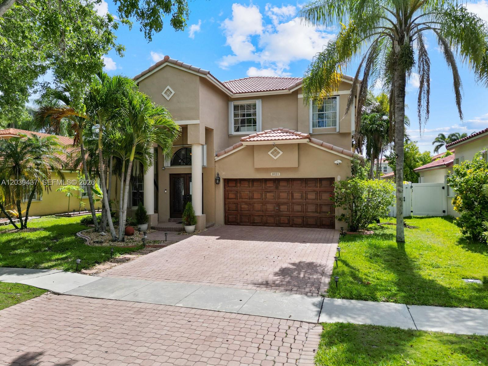 CHAPEL LAKE ESTATES - Residential
