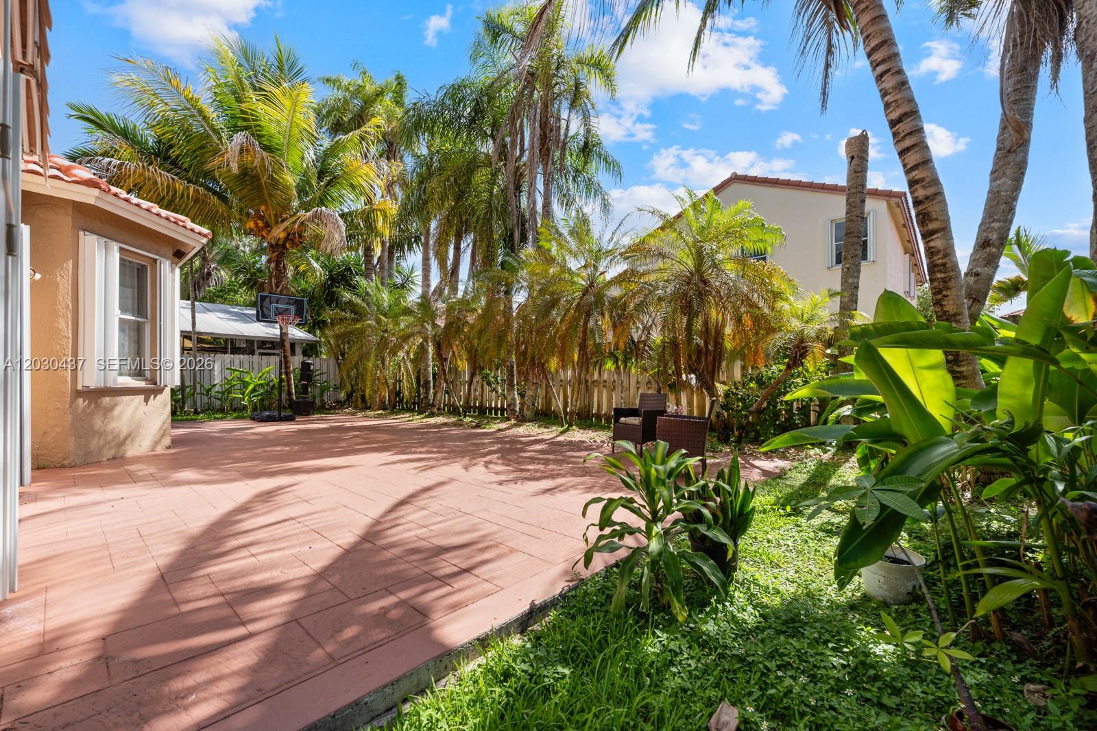 CHAPEL LAKE ESTATES - Residential