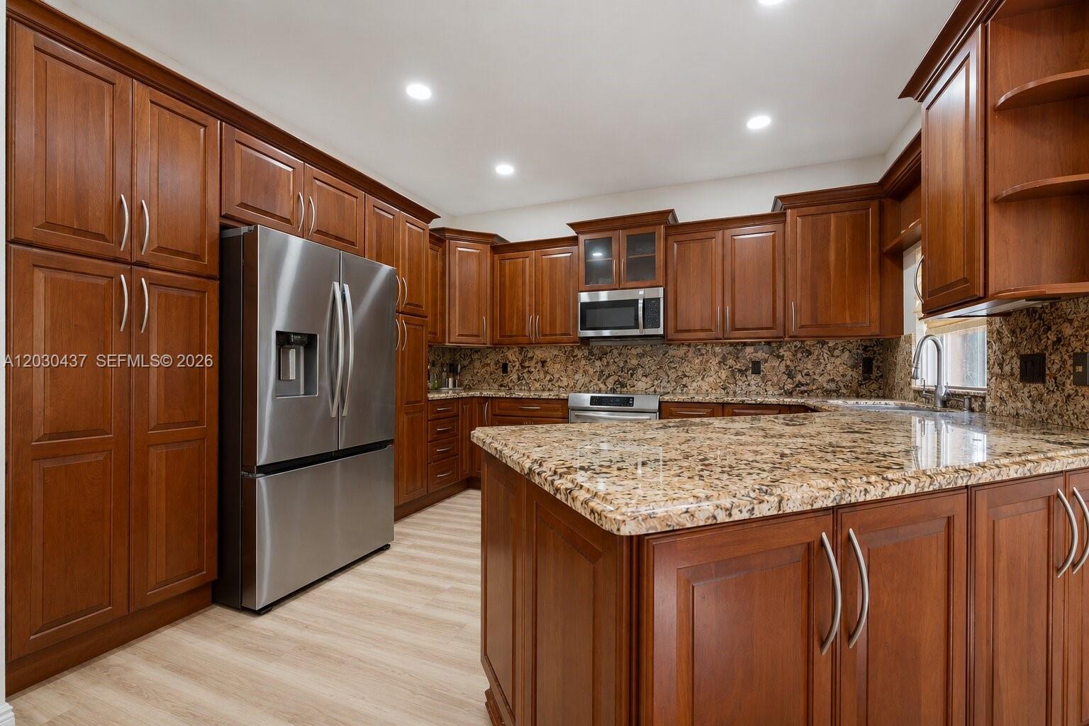 CHAPEL LAKE ESTATES - Residential