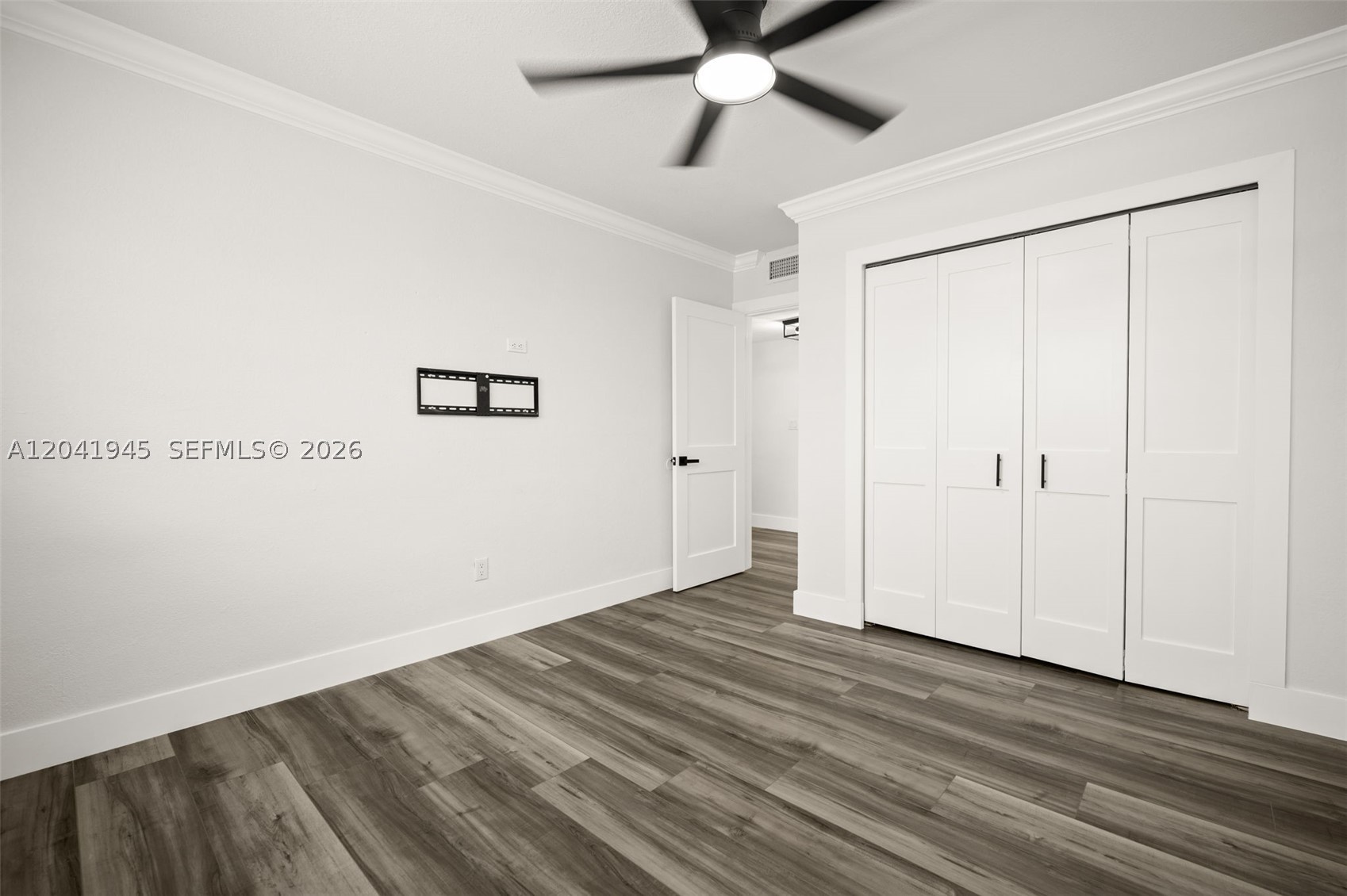 PALM SPRINGS VILLAS 3RD A - Residential Lease