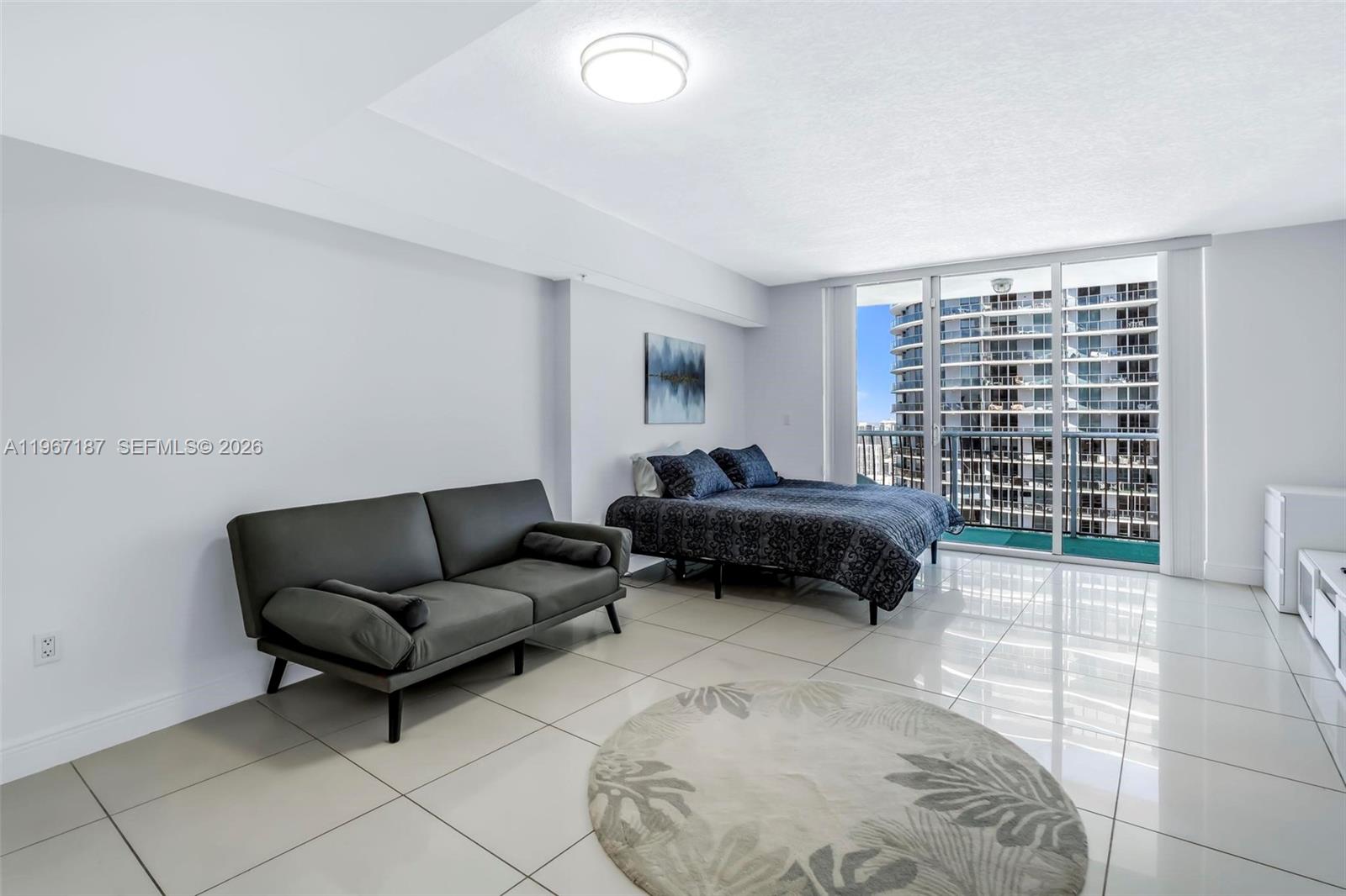 OPERA TOWER CONDO - Residential