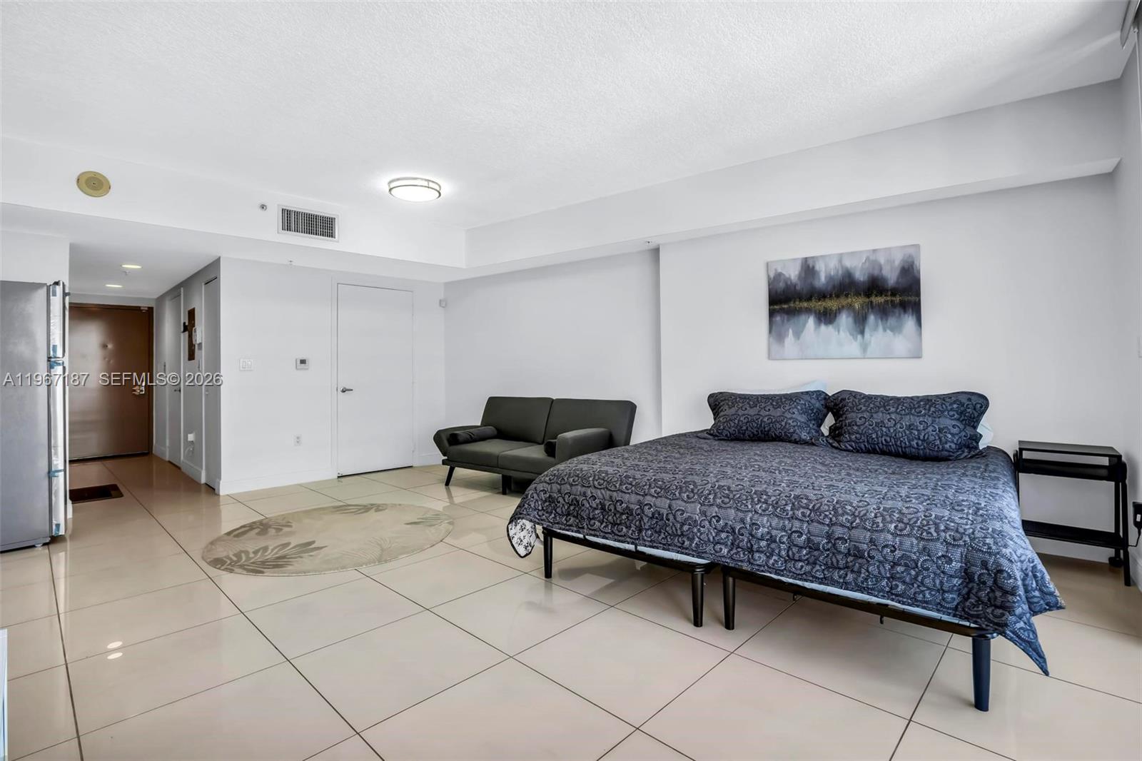 OPERA TOWER CONDO - Residential