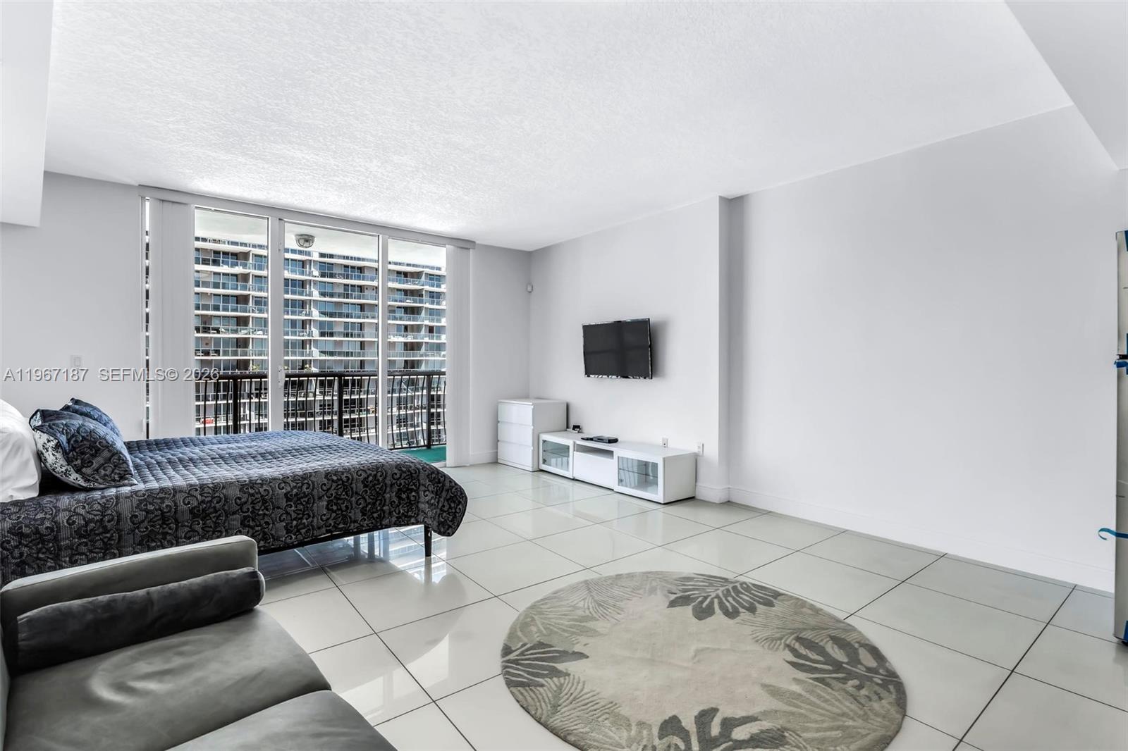 OPERA TOWER CONDO - Residential