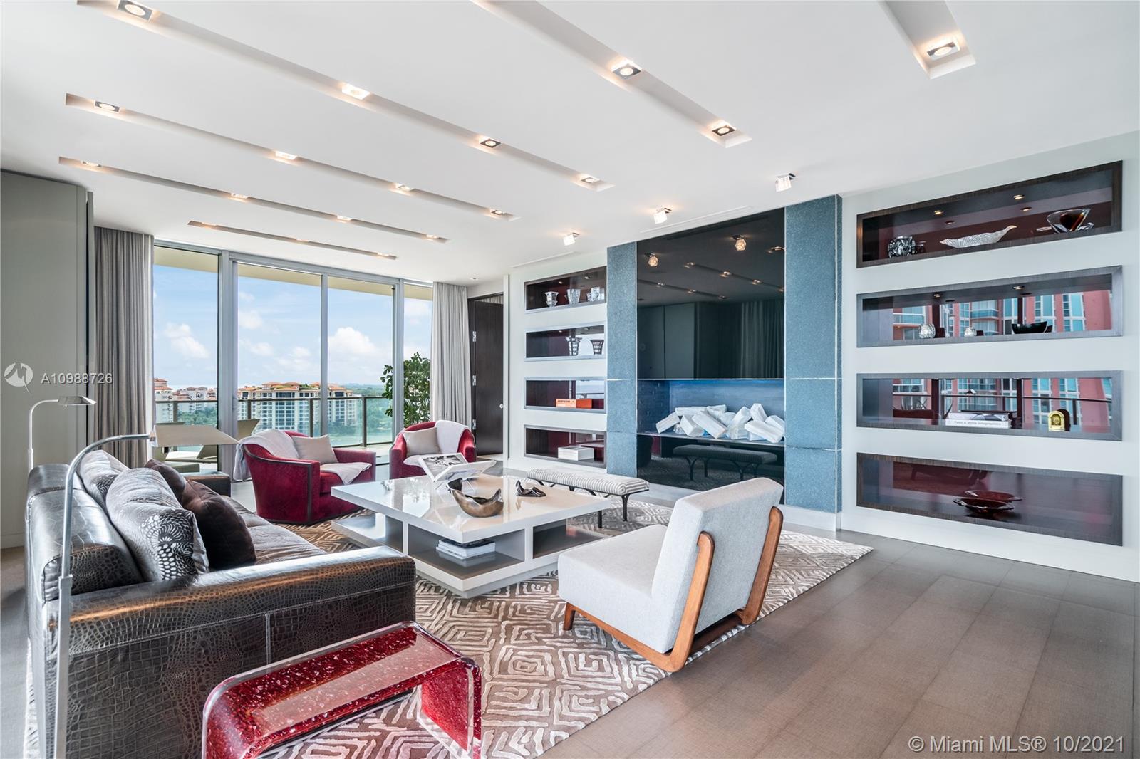 APOGEE CONDO - Residential