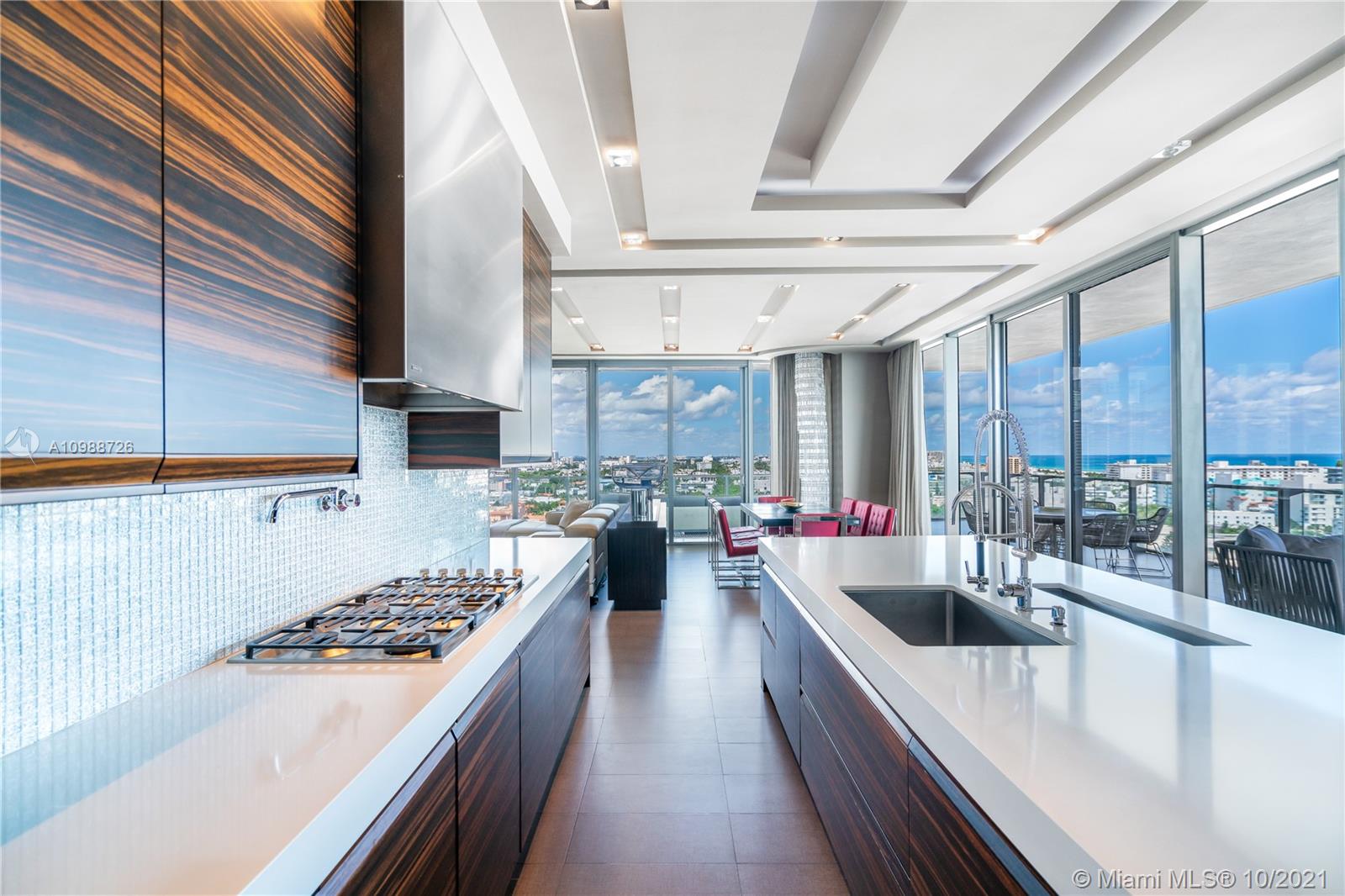 APOGEE CONDO - Residential