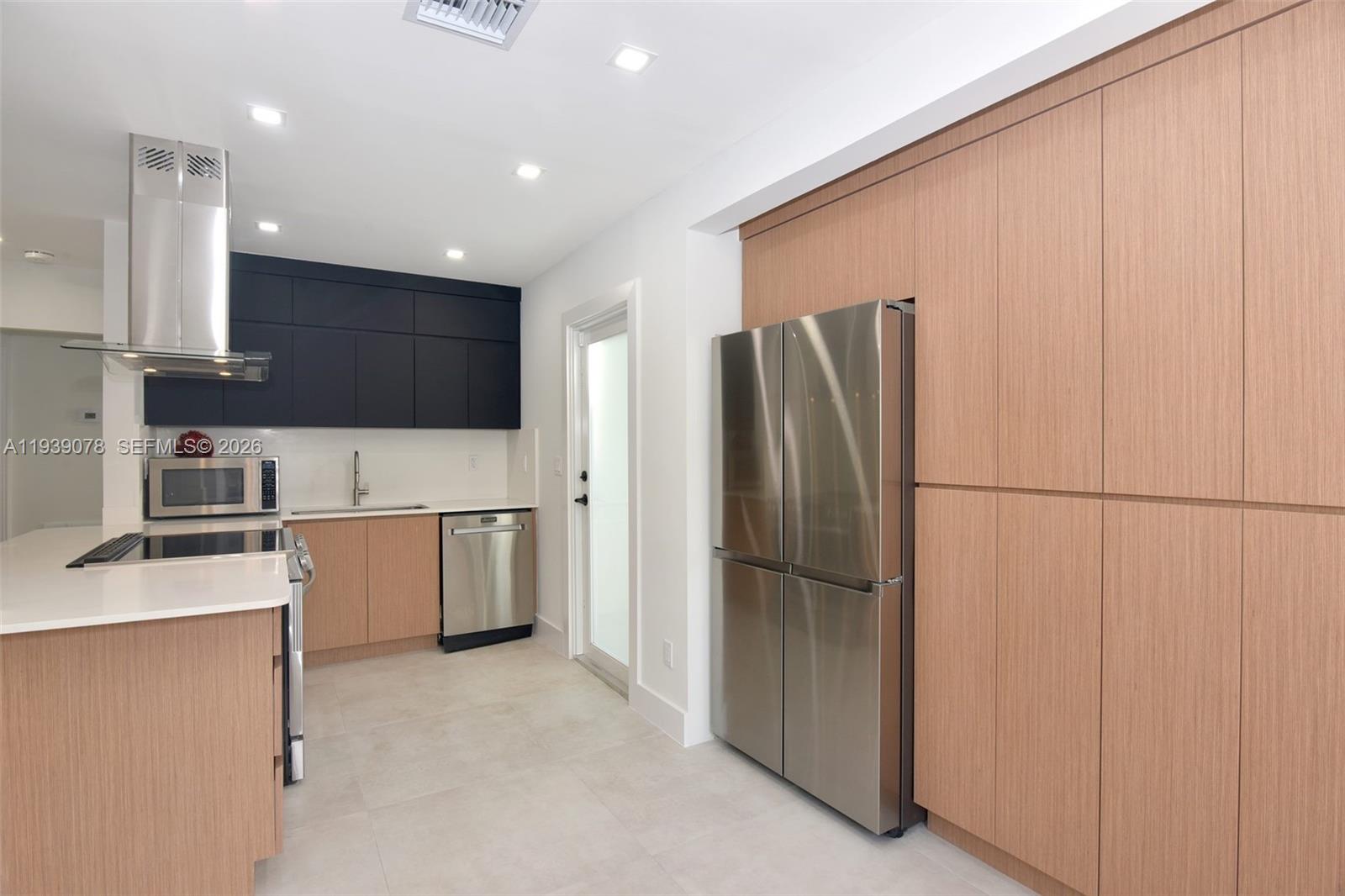 SEVENTH AVE PARK - Residential