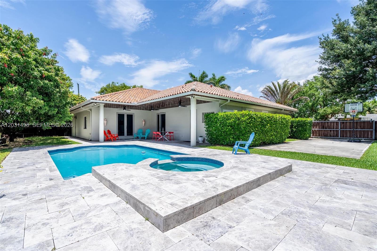 BISCADO ESTS SEC 1 - Residential