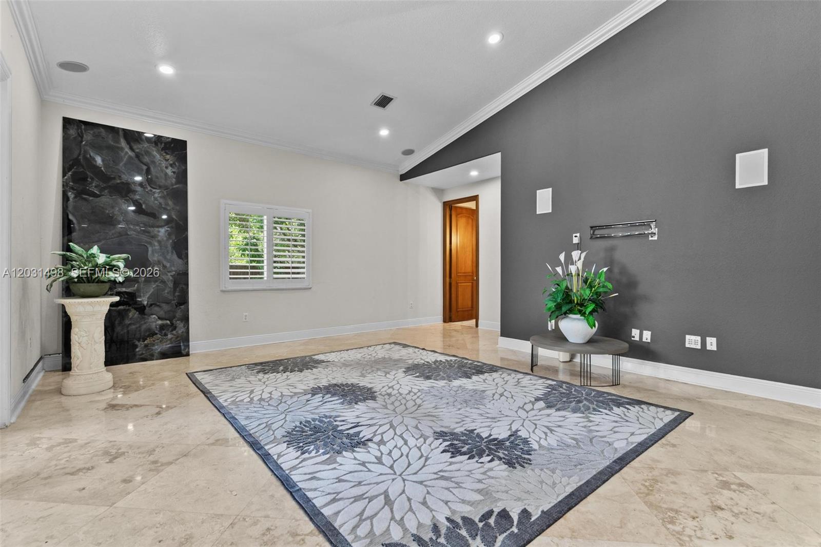 BISCADO ESTS SEC 1 - Residential