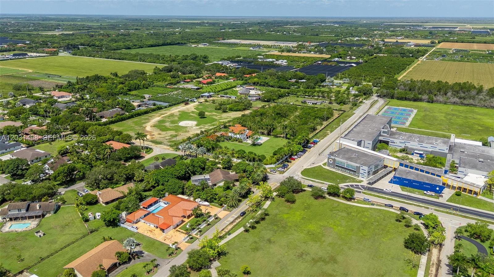 BISCADO ESTS SEC 1 - Residential