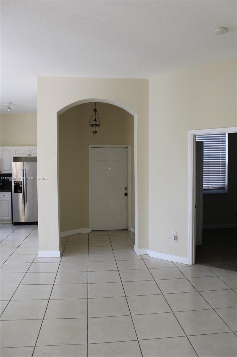 COURTYARDS TWO CONDO - Residential Lease