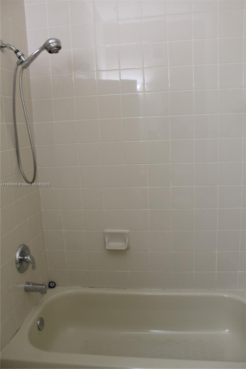 COURTYARDS TWO CONDO - Residential Lease