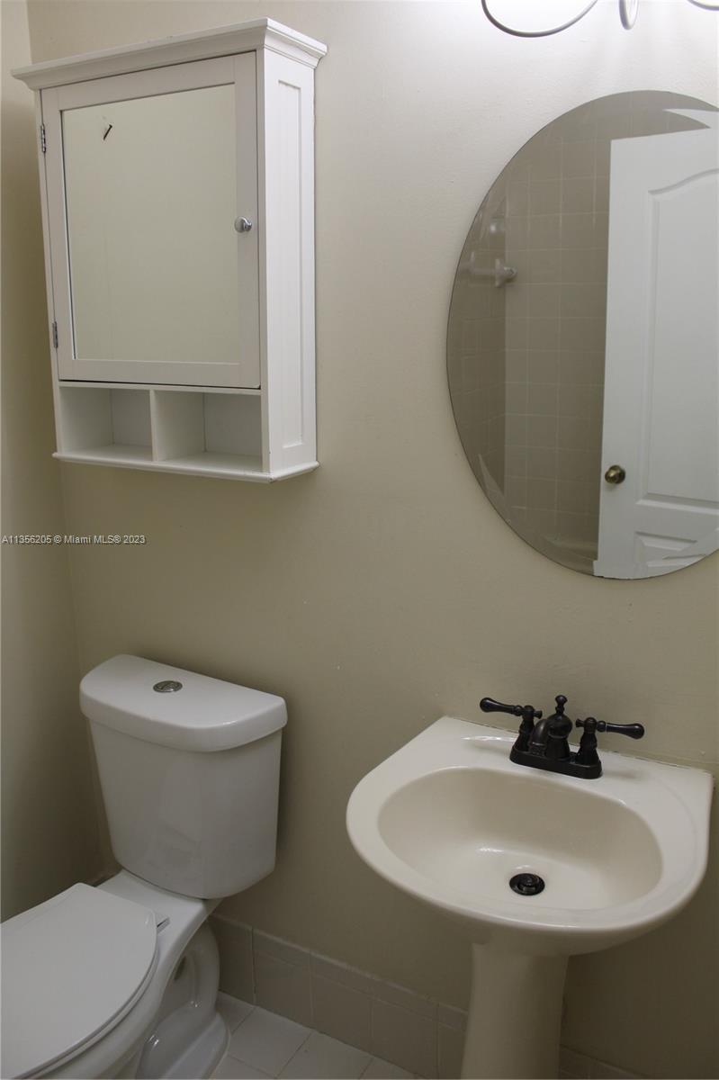 COURTYARDS TWO CONDO - Residential Lease