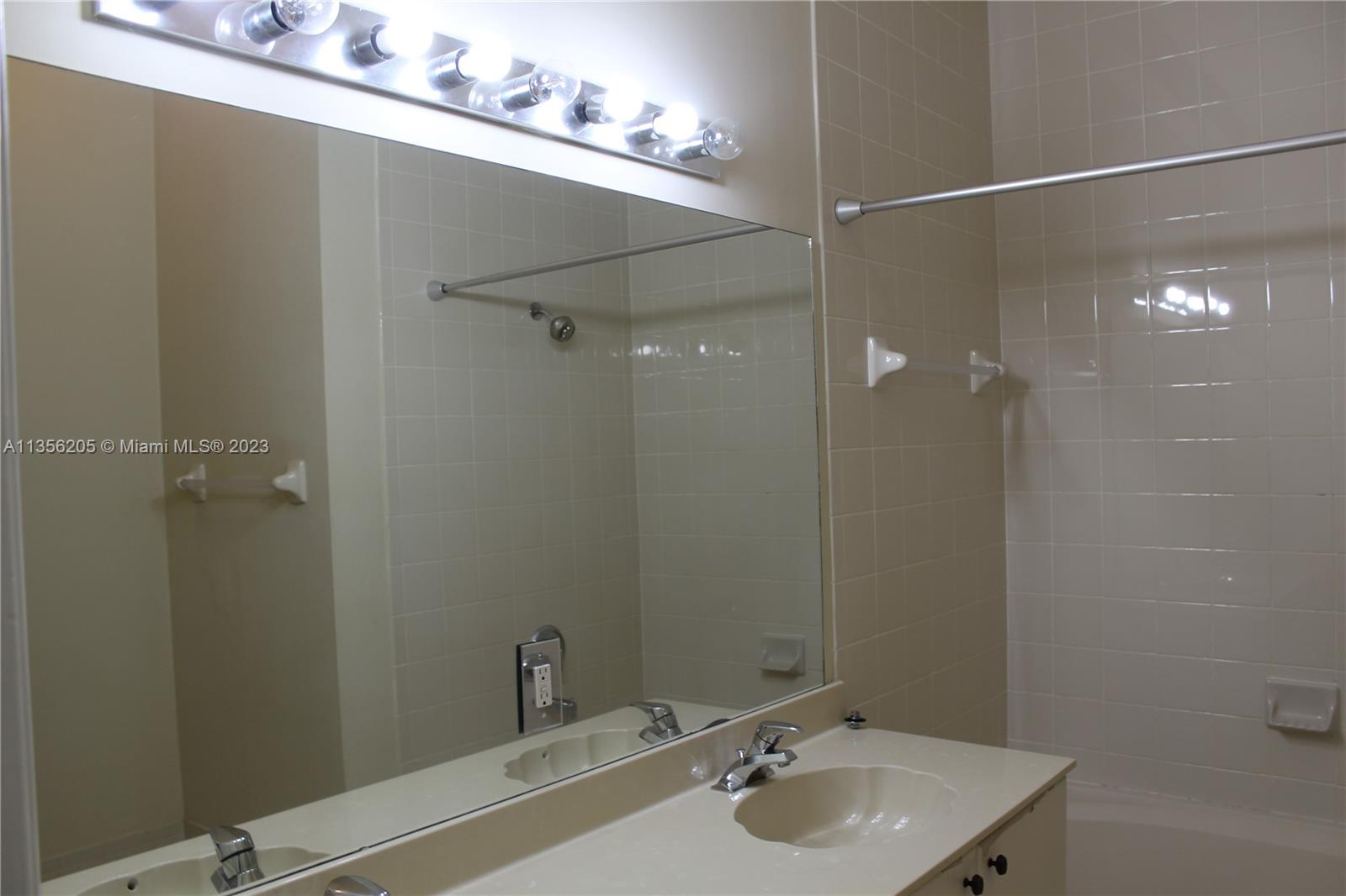 COURTYARDS TWO CONDO - Residential Lease