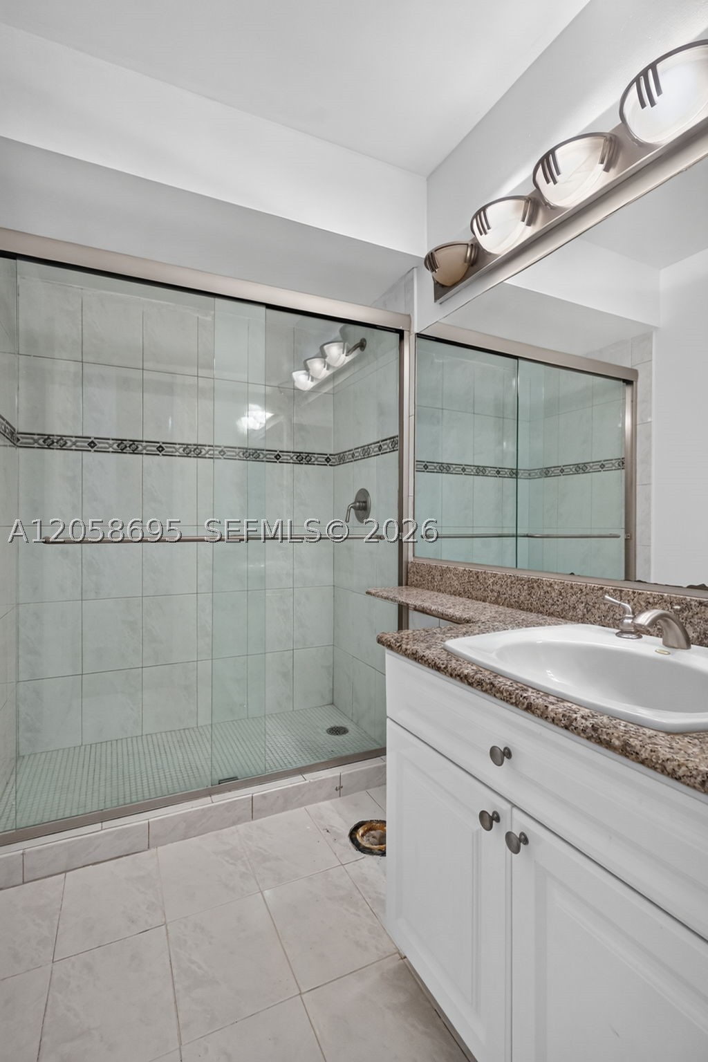 TOWNHOMES OF MONTEREY - Residential
