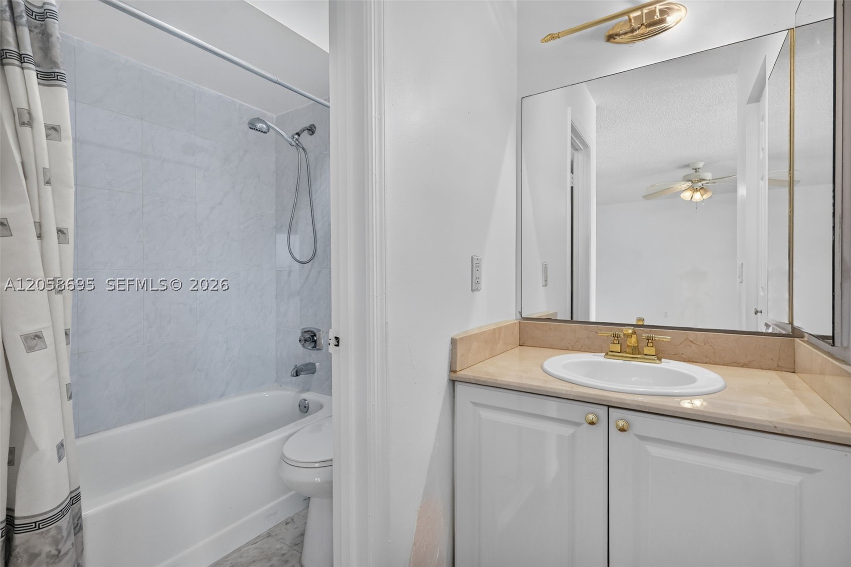 TOWNHOMES OF MONTEREY - Residential