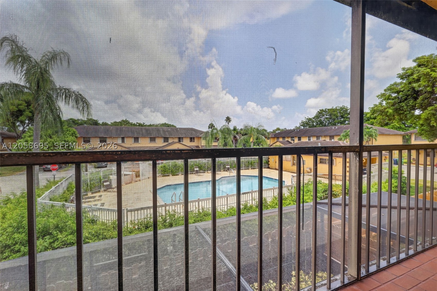 TOWNHOMES OF MONTEREY - Residential