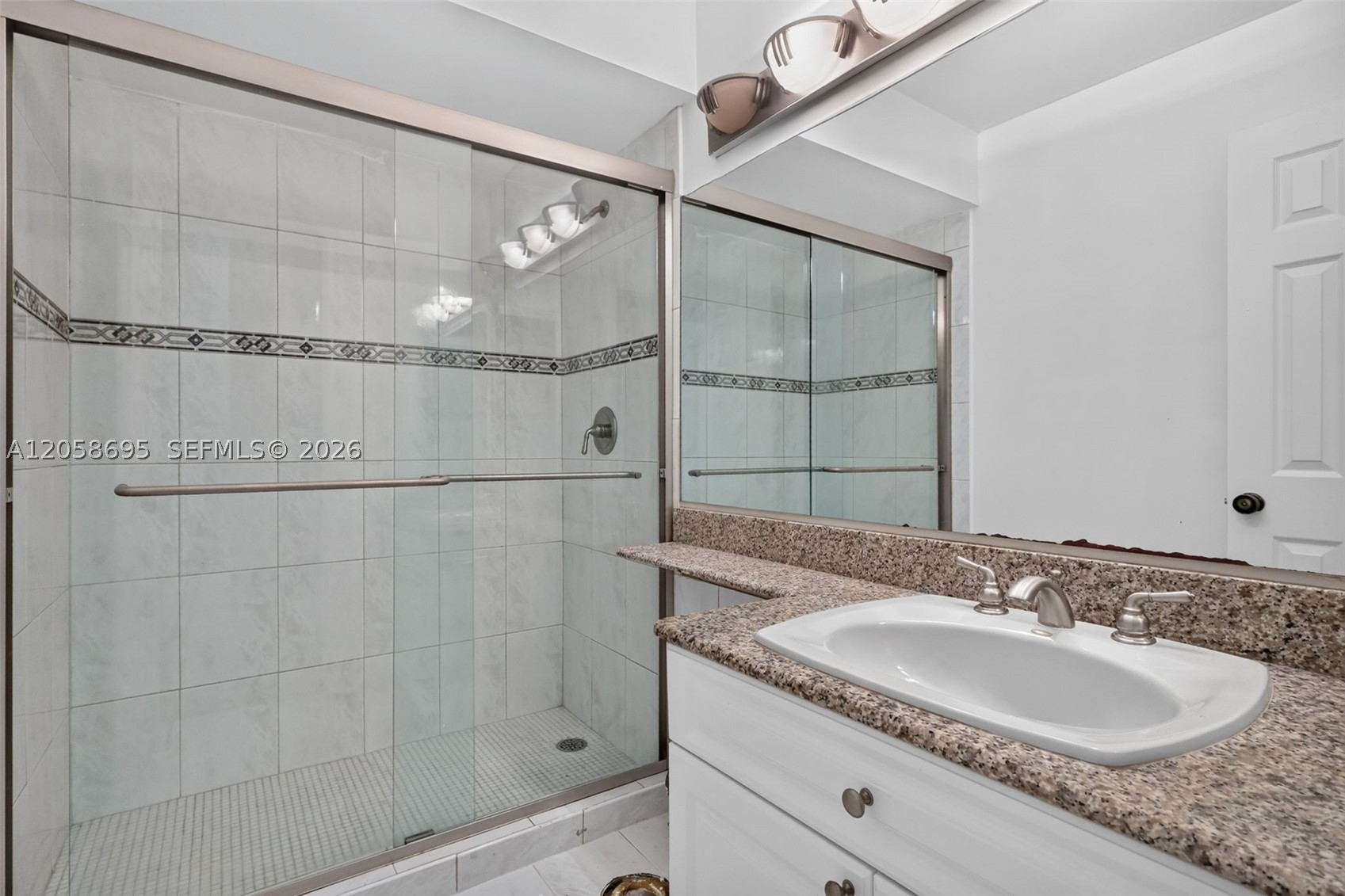 TOWNHOMES OF MONTEREY - Residential