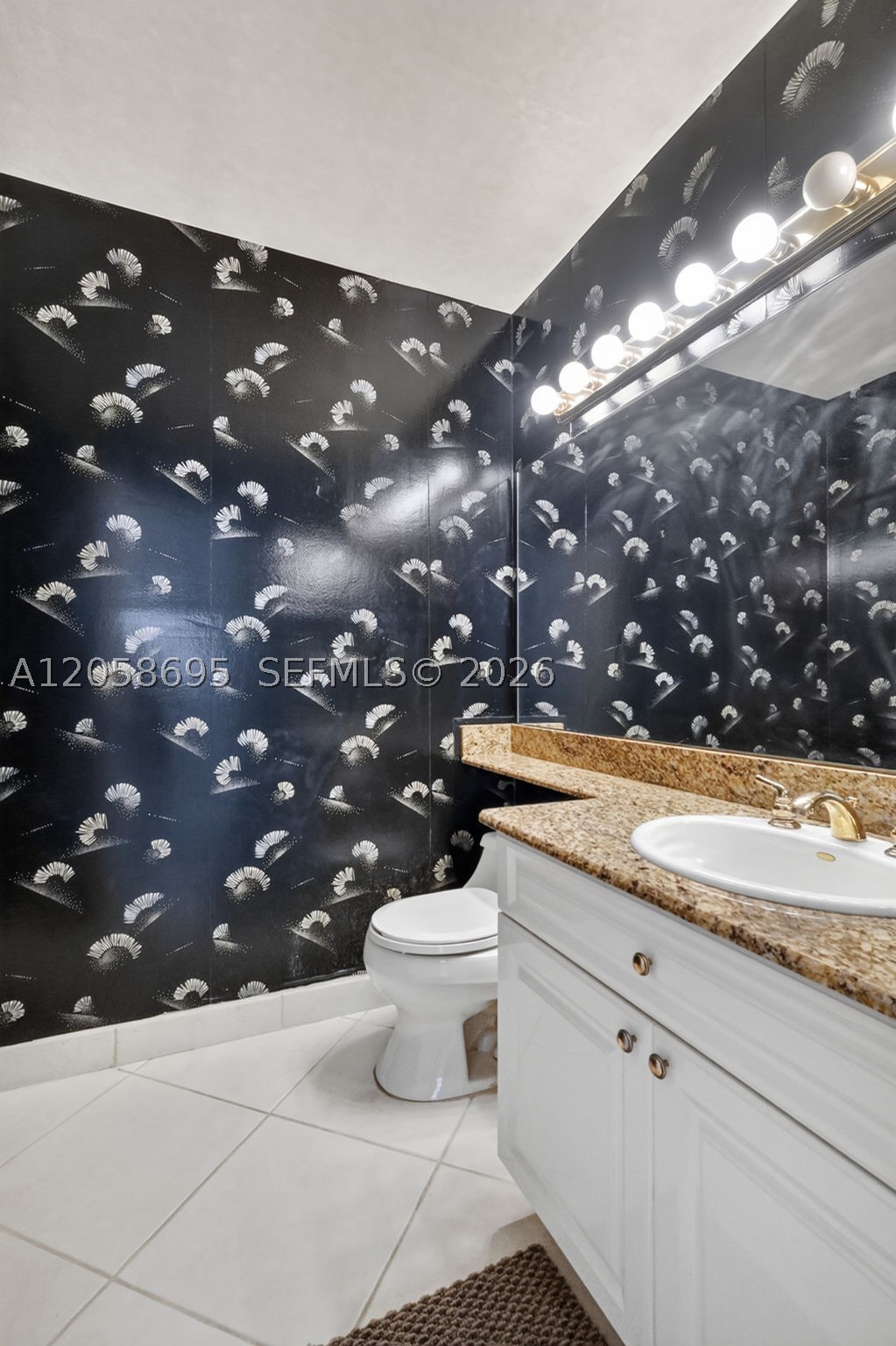 TOWNHOMES OF MONTEREY - Residential