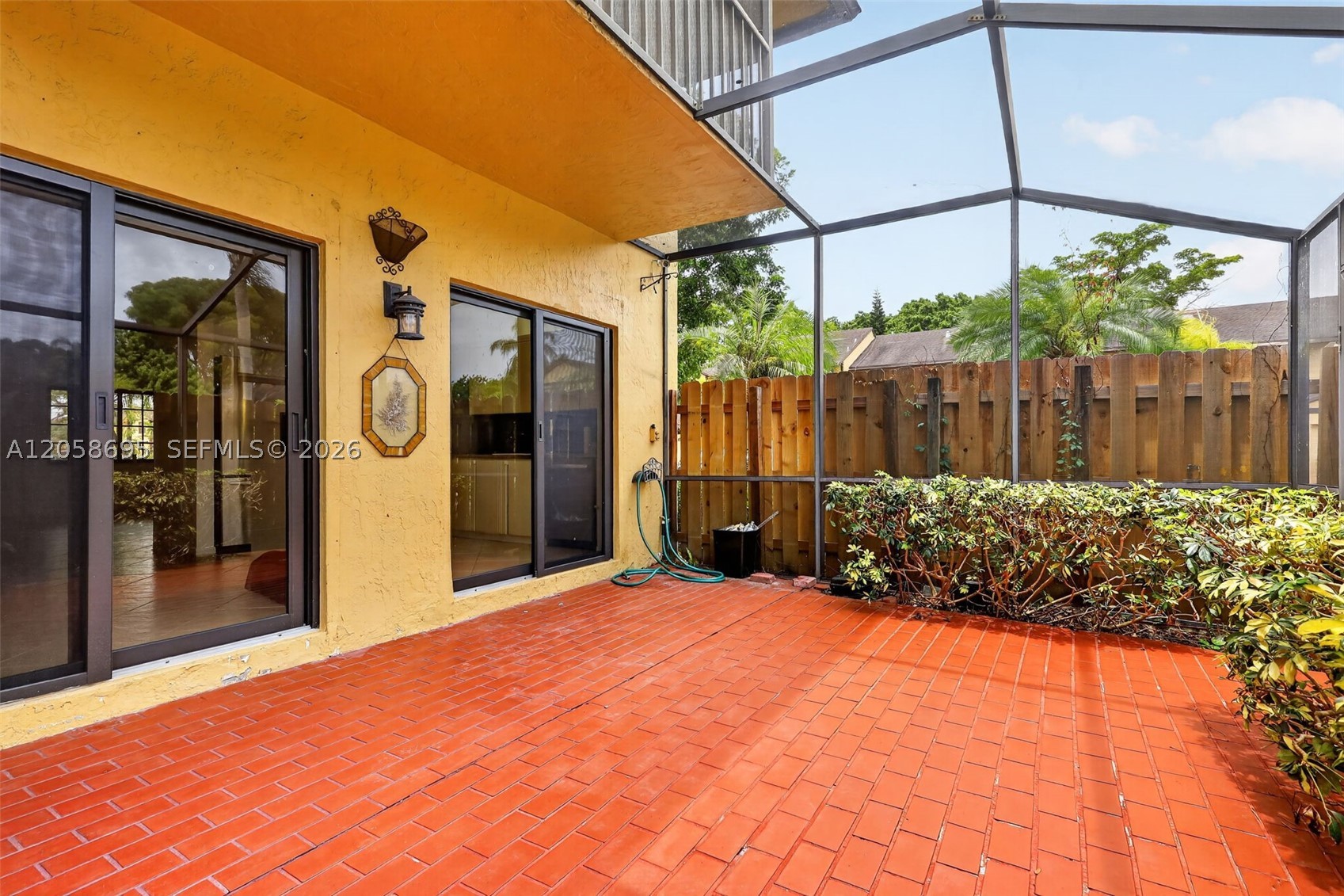 TOWNHOMES OF MONTEREY - Residential