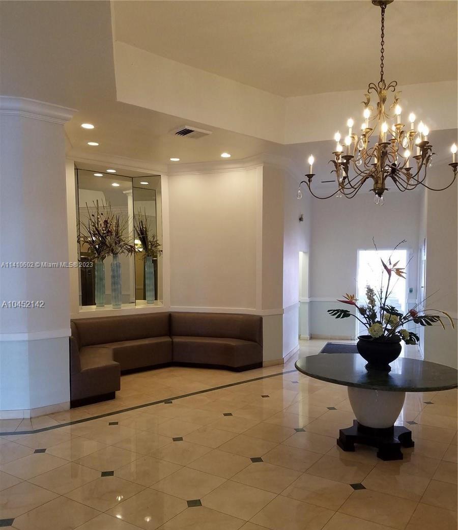 BUCKLEY TOWERS CONDO - EA - Residential Lease