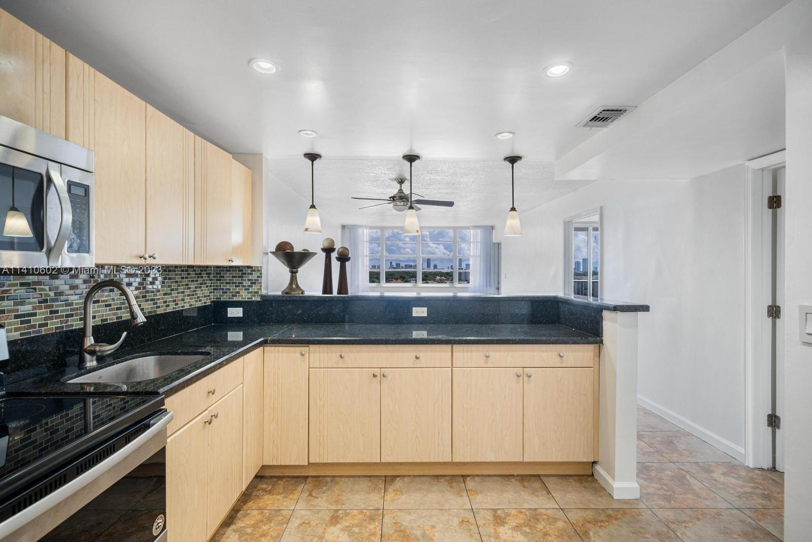 BUCKLEY TOWERS CONDO - EA - Residential Lease